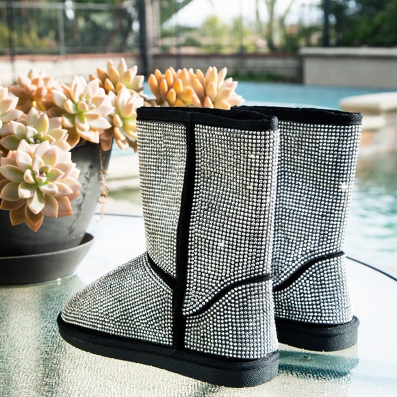 NEW🔥 Bling Diamante Rhinestone Faux Fur Lined Snow Boots Booties Flat Slip-On - Picture 7 of 7